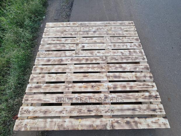 Detachable 6*6 Bed on Offer - Wooden Pallets