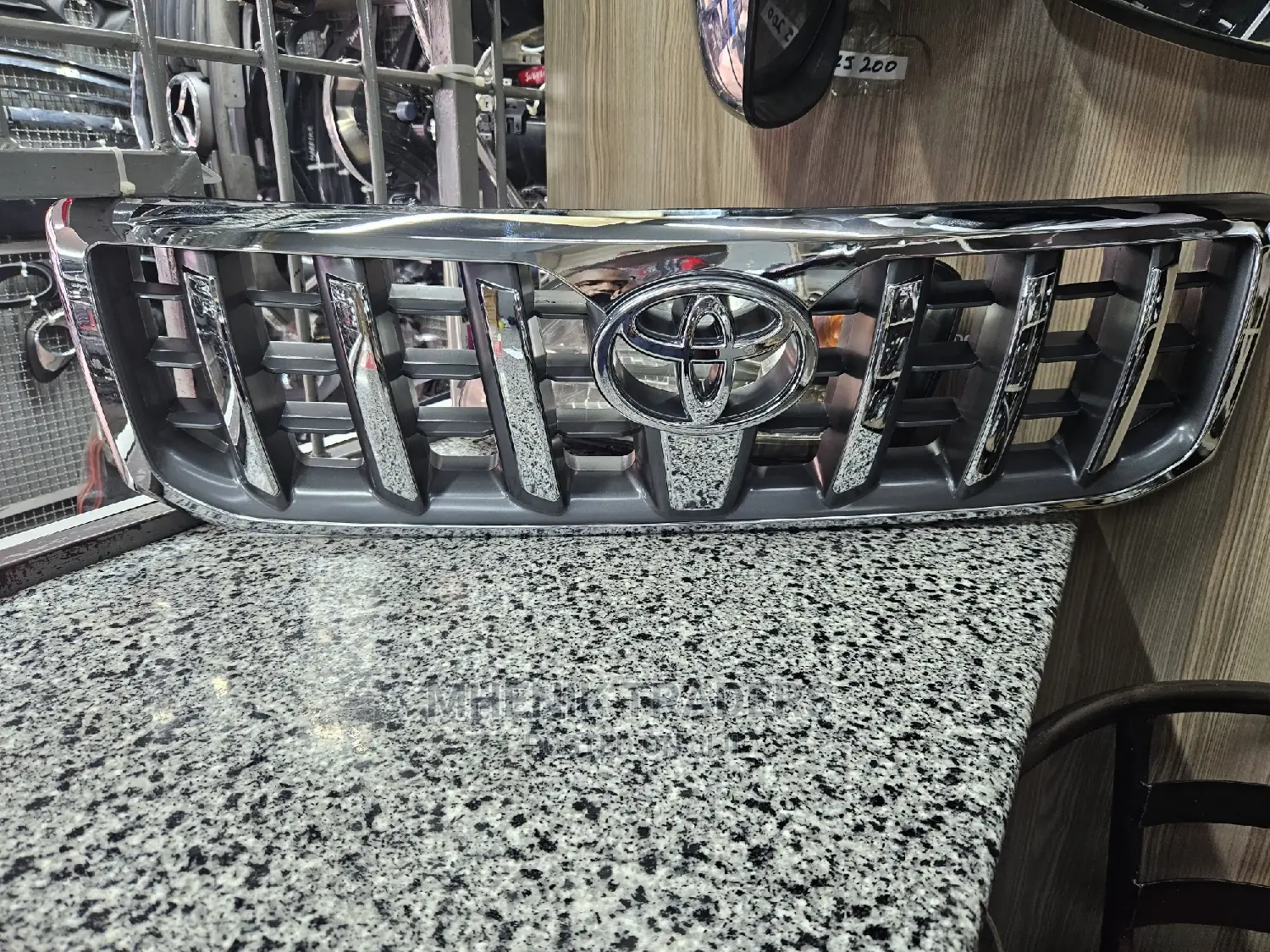 Grille Prado 120