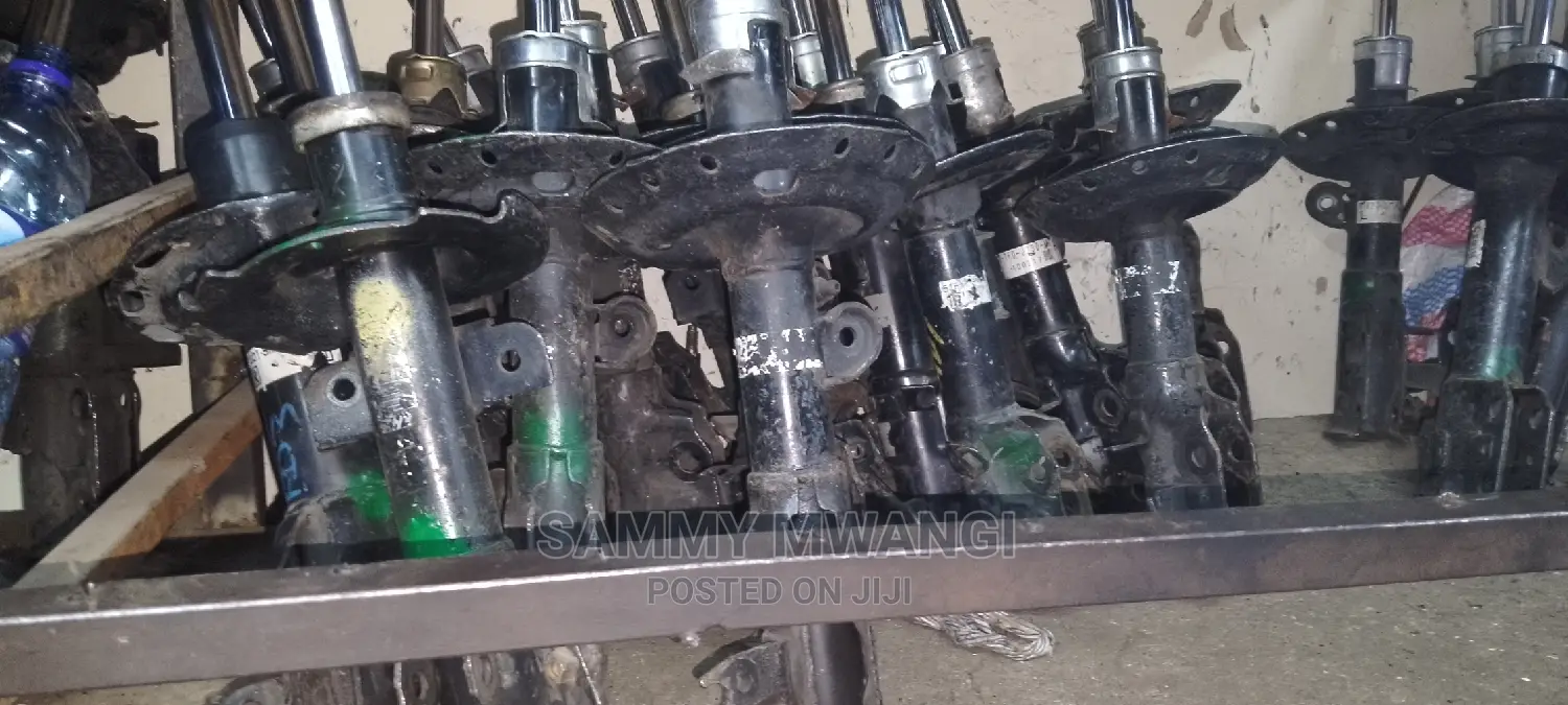 Honda Inghsit ,Fit,Shattle Front Shocks