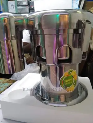Bigger And Better A2000 Juicer Machine