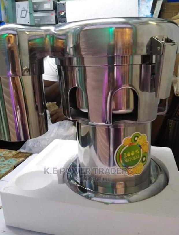 Bigger And Better A2000 Juicer Machine - main view