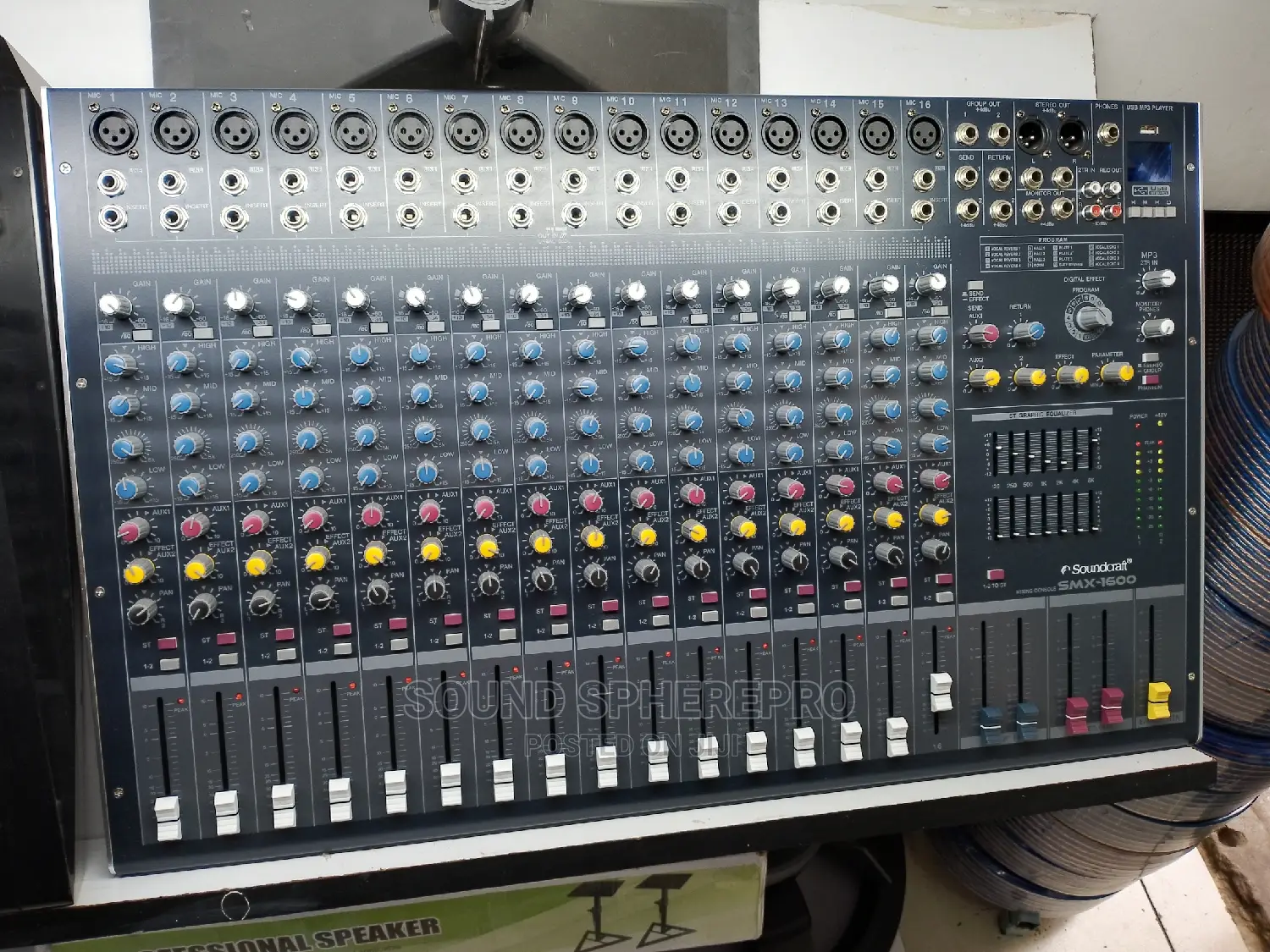 Soundcraft 16 Channel Plain Mixer