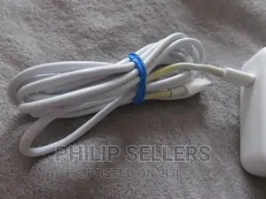 100% Genuine Apple 61W USB-C Power Adapter - A1718