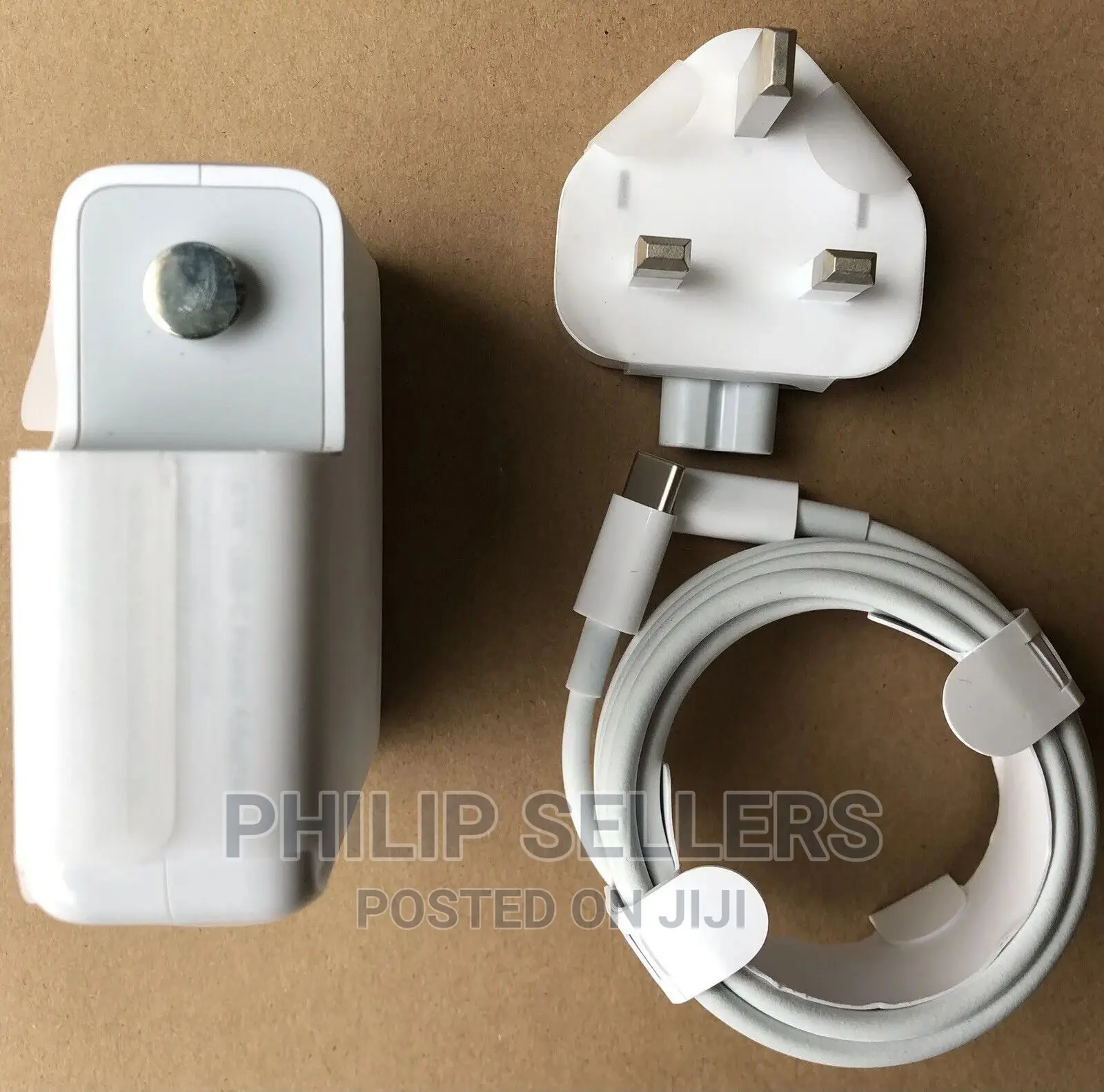 Apple 61W USB-C Power Adapter for Macbook Series