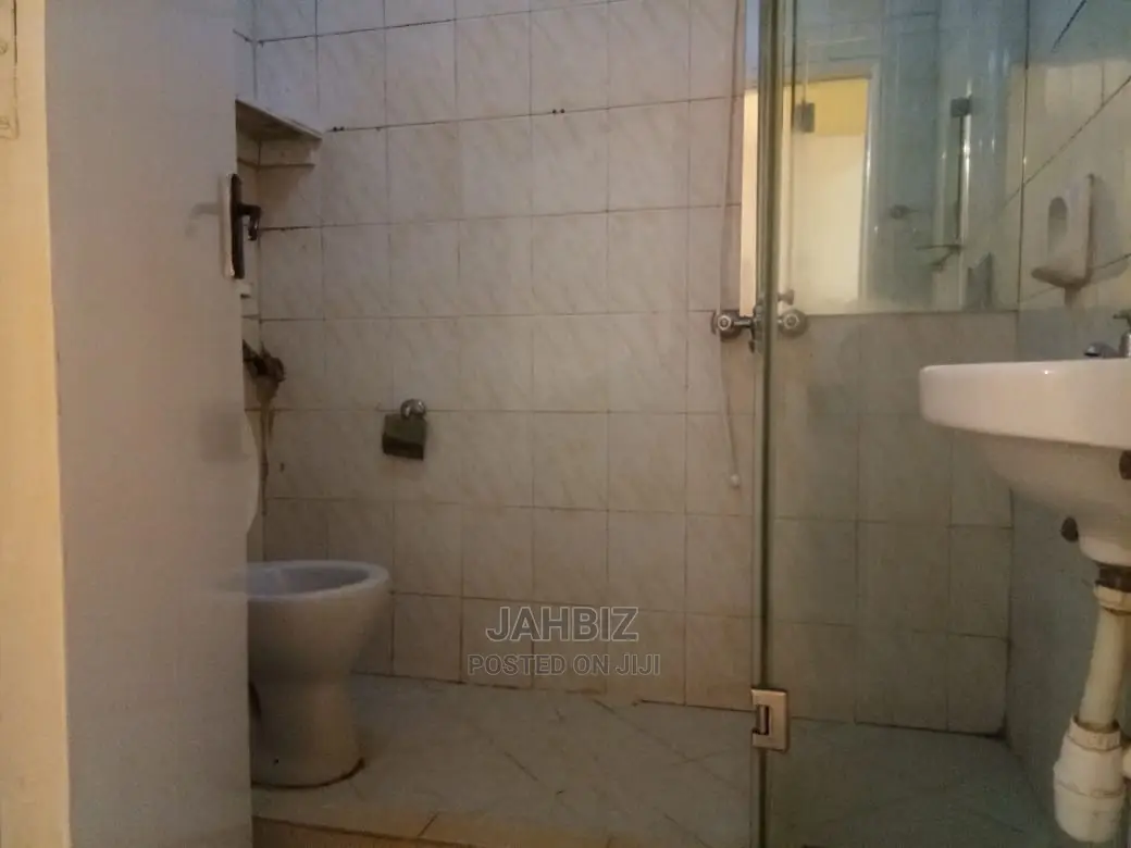 3bdrm Bungalow in 5 Star, South C for sale