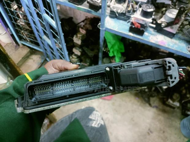 Engine Control Unit Mazda Demio - thumbnail 2