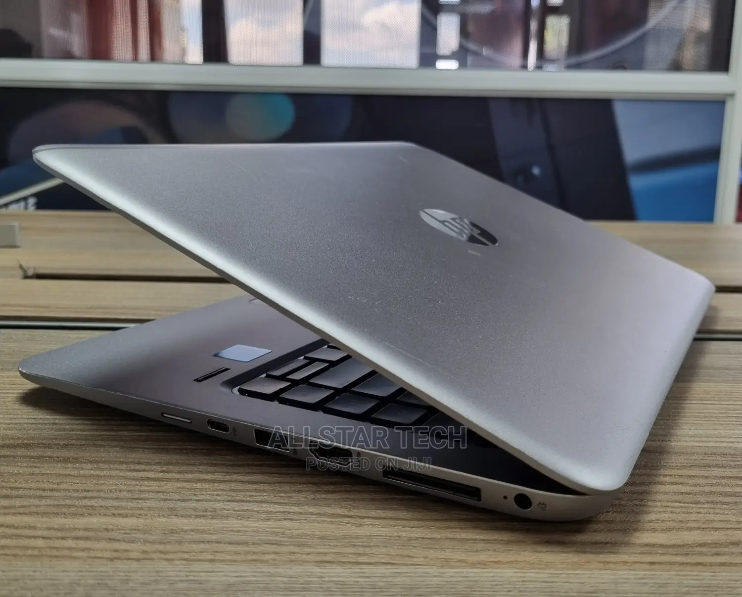 Laptop HP EliteBook 1040 G3 8GB Intel Core I5 SSD 256GB