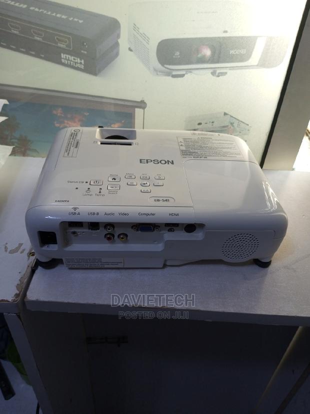 Refurbished EPSON Eb-S41 Projector - thumbnail 3
