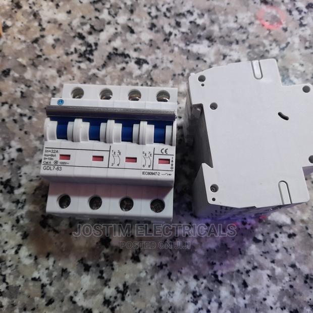 32a 4pole Solar MCB