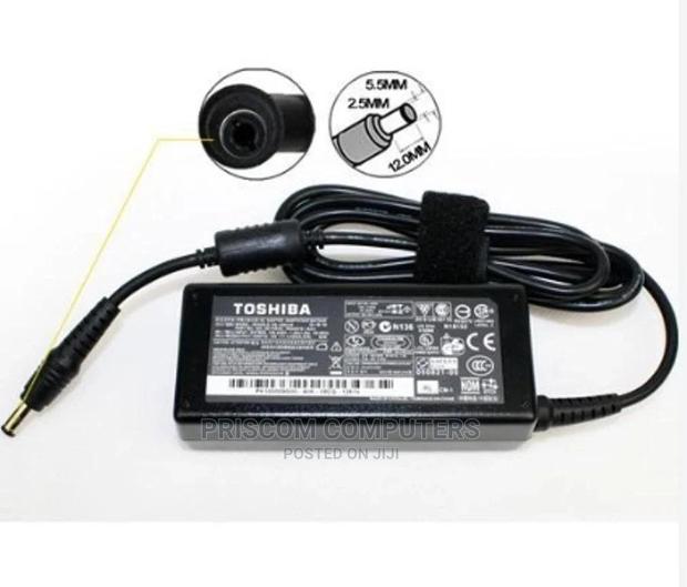 Toshiba L455, L505, L655, L675, L745, L775 Charger Adapter