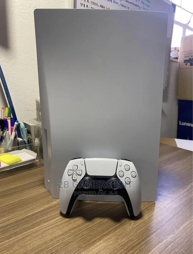 Ps5 Slightly Used - thumbnail 2