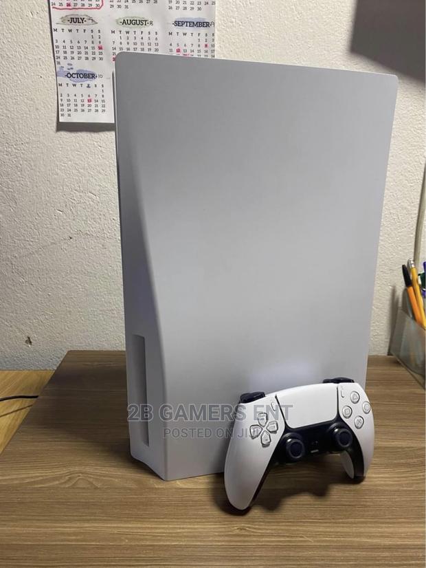 Ps5 Slightly Used - thumbnail 4