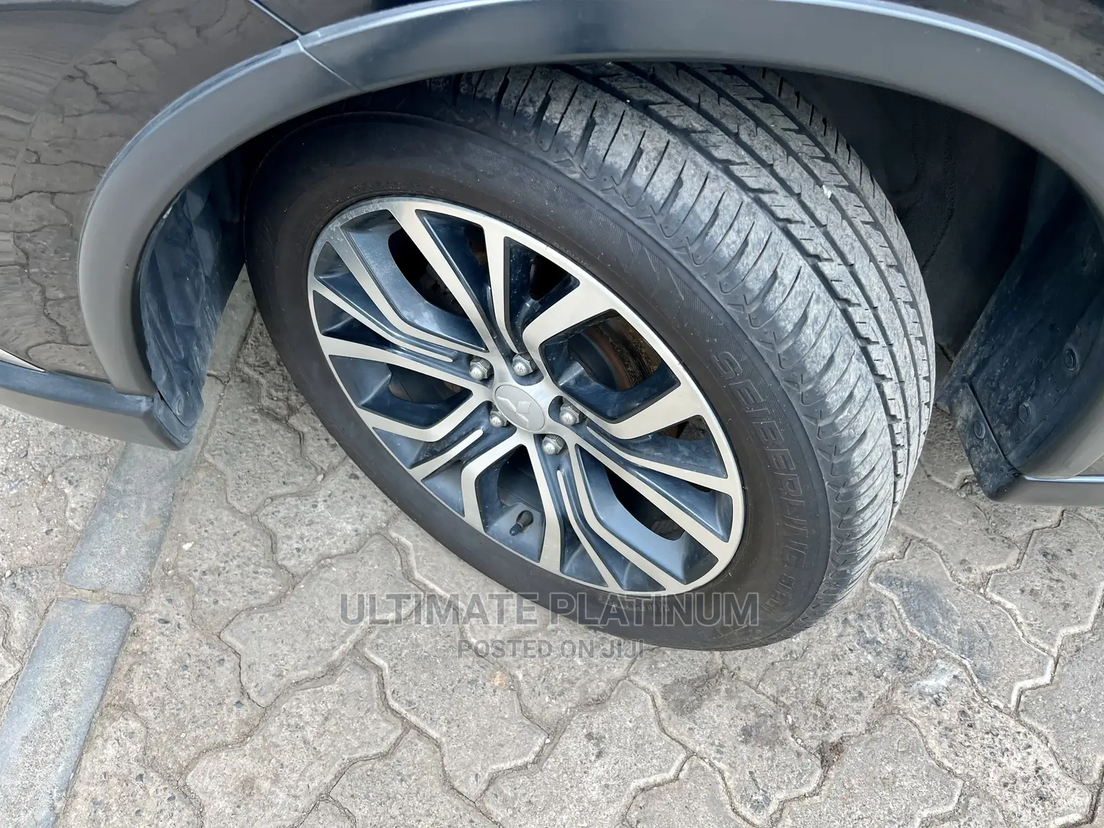 Mitsubishi Outlander 2016 Black