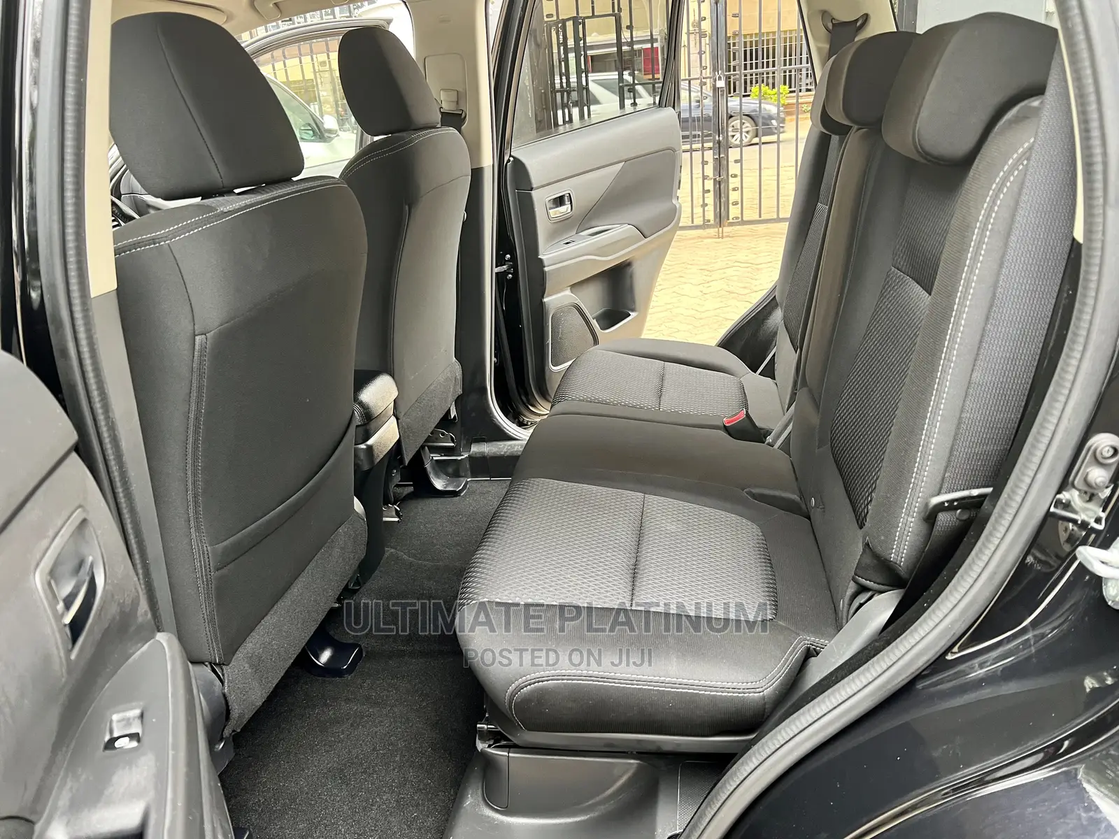 Mitsubishi Outlander 2016 Black