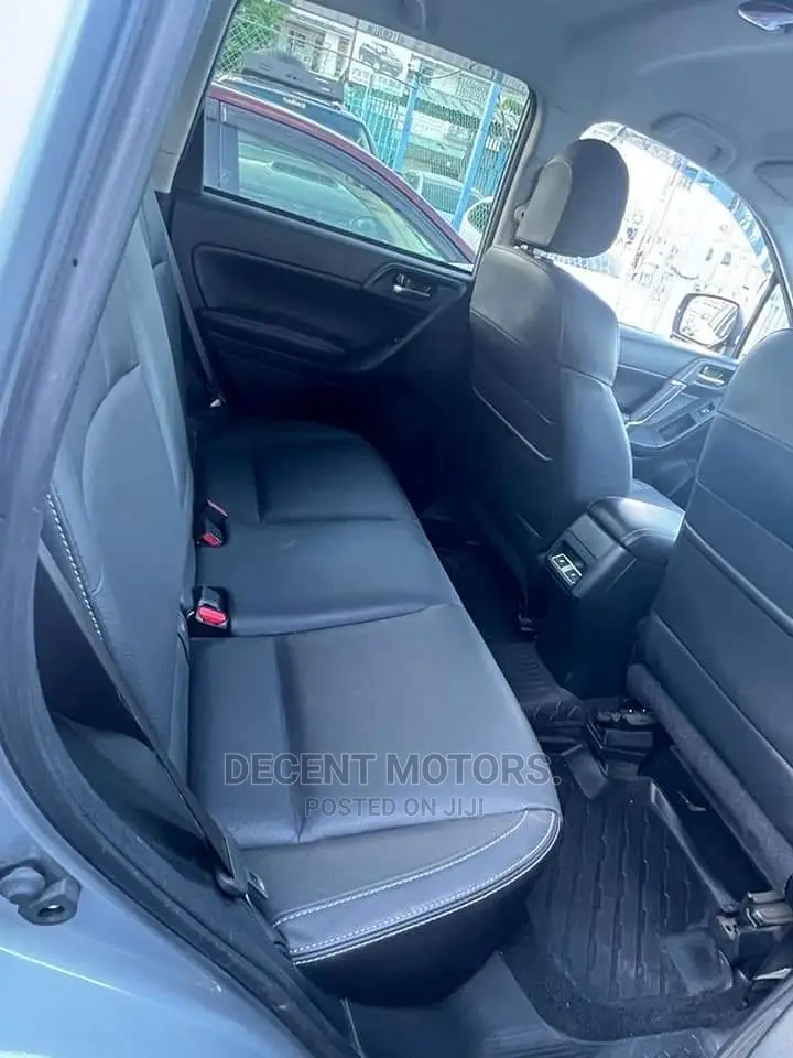 Subaru Forester 2.0XT Premium AWD 2016 Silver