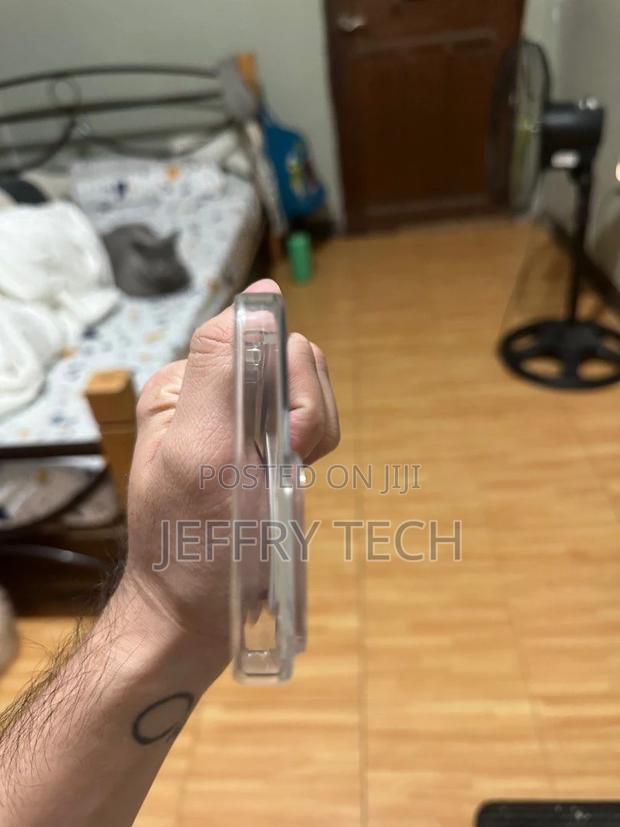 Authentic Apple Clear Magsafe Case for iPhone 14 Pro Max - thumbnail 4