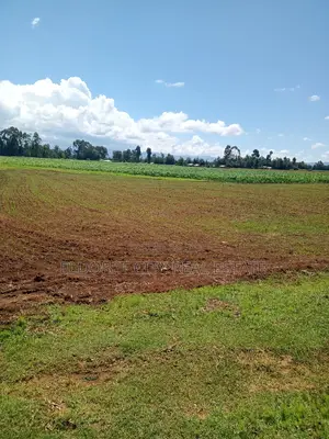 10 Acres Moiben Garage.