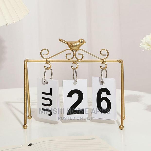 Desk Calendar - thumbnail 3