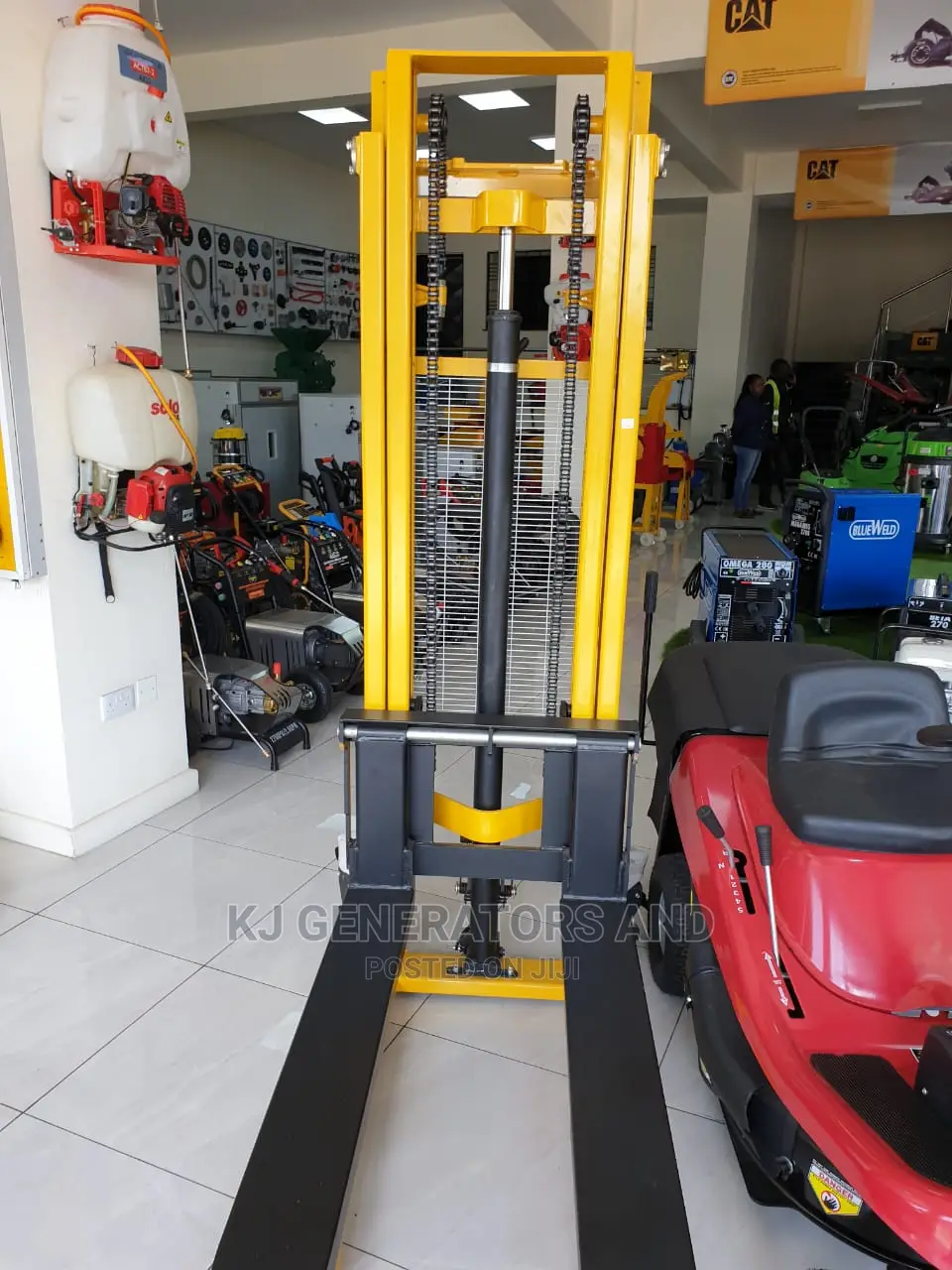 Starcker Truck/Winch Stacker