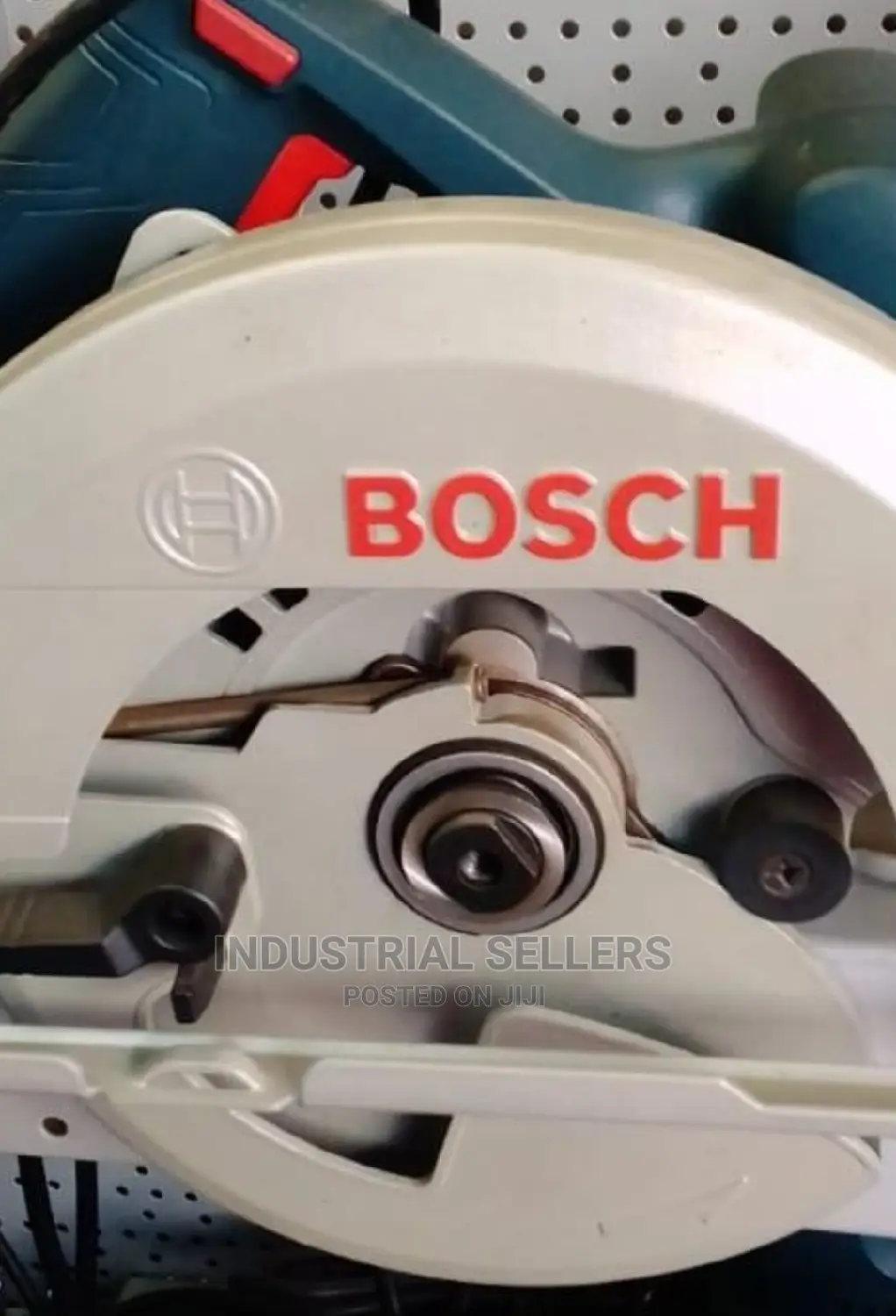 1400w Bosch Circular Saw
