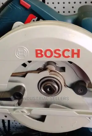 1400w Bosch Circular Saw