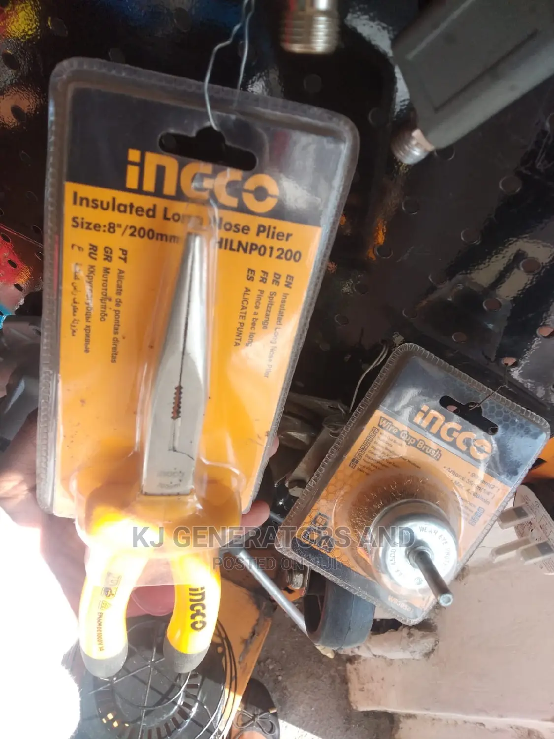 8"/200mm Combination Pliers