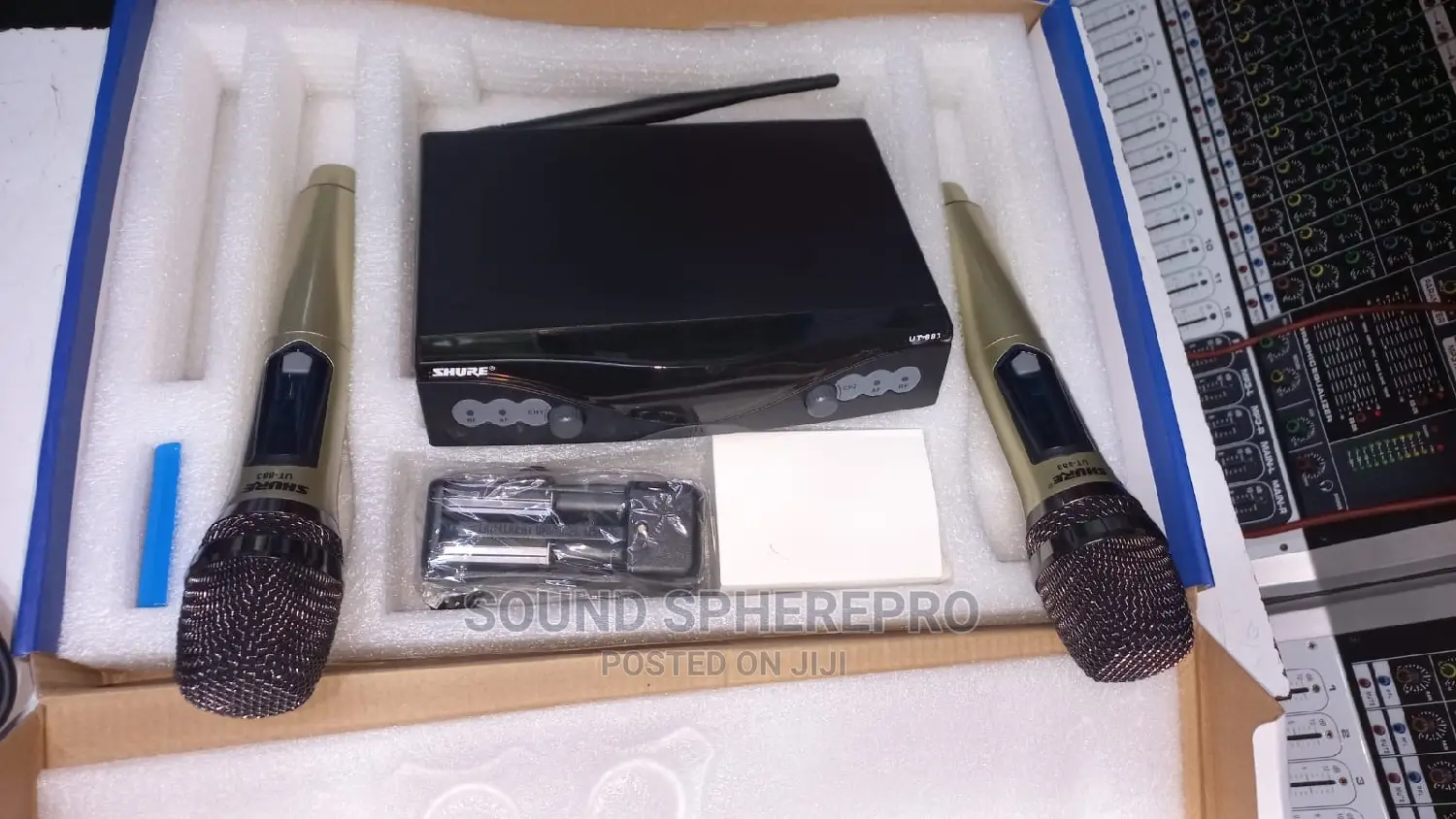 Shure UT-883 With Rechargeable Battery Wireless Microphone