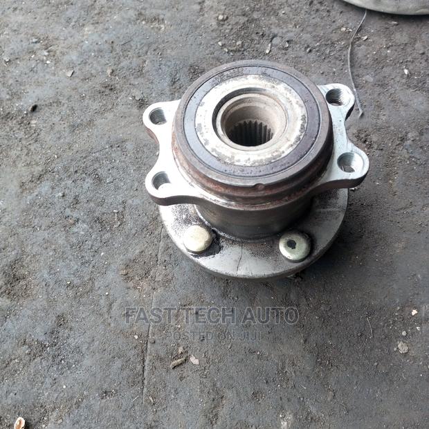 Subaru Legacy Bp5 Wheel Hub