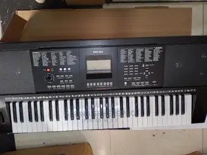 PSR-493 61 Keys Electronic Keyboard