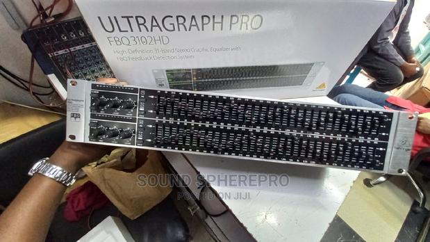 Behringer Ultra Graph Equalizer FBQ3102 - thumbnail 3