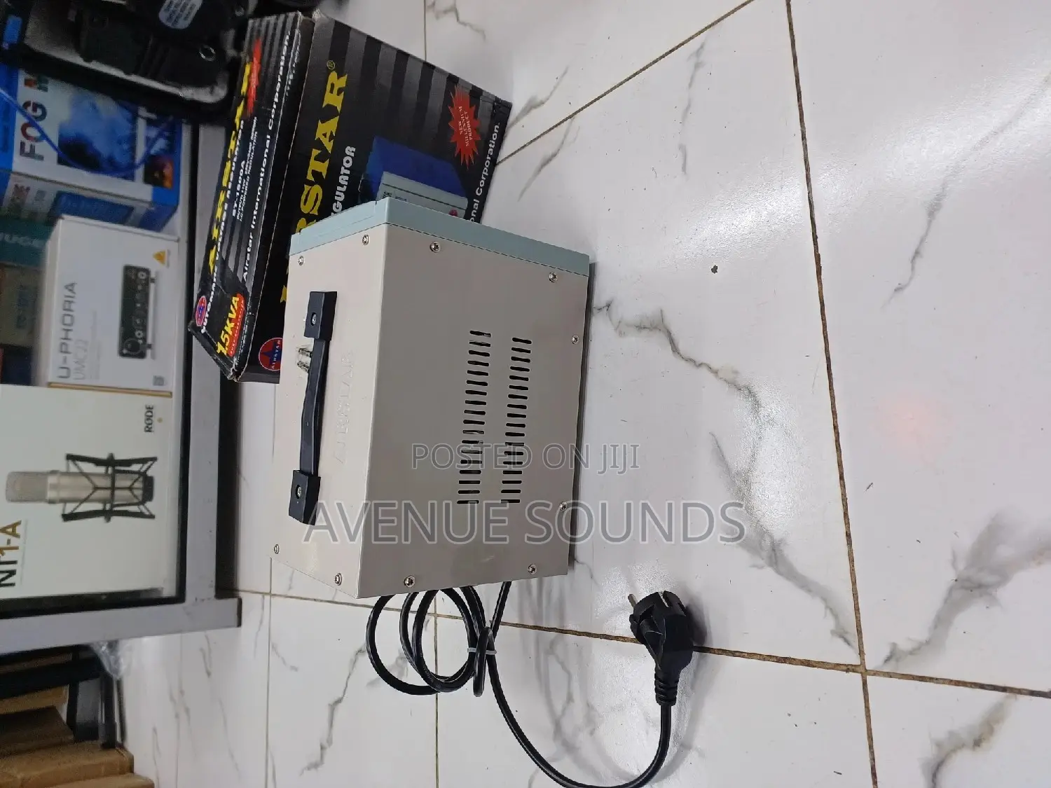 Voltage Regulator 1.5kva