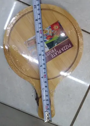 Hard 0.9cm Thick Round Wooden Chopping Board With Handle