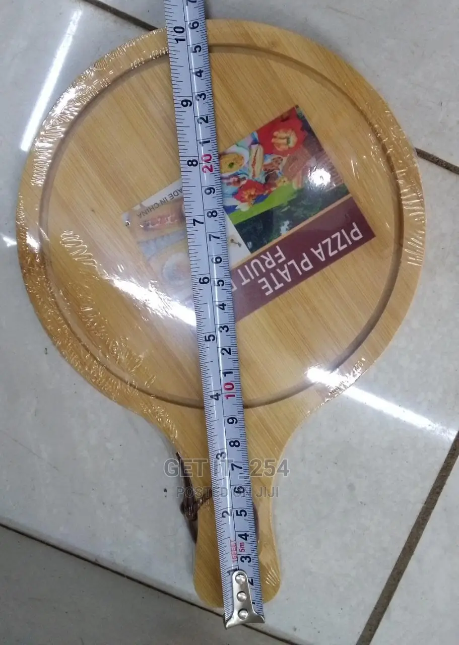 Hard 0.9cm Thick Round Wooden Chopping Board With Handle