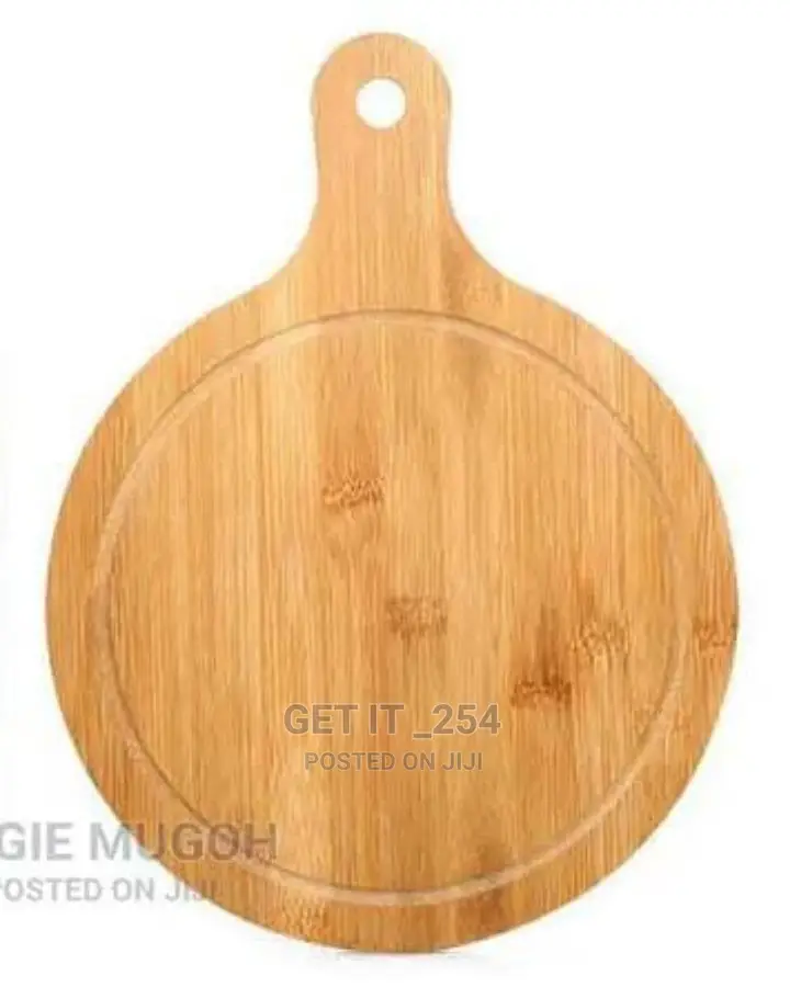 Hard 0.9cm Thick Round Wooden Chopping Board With Handle