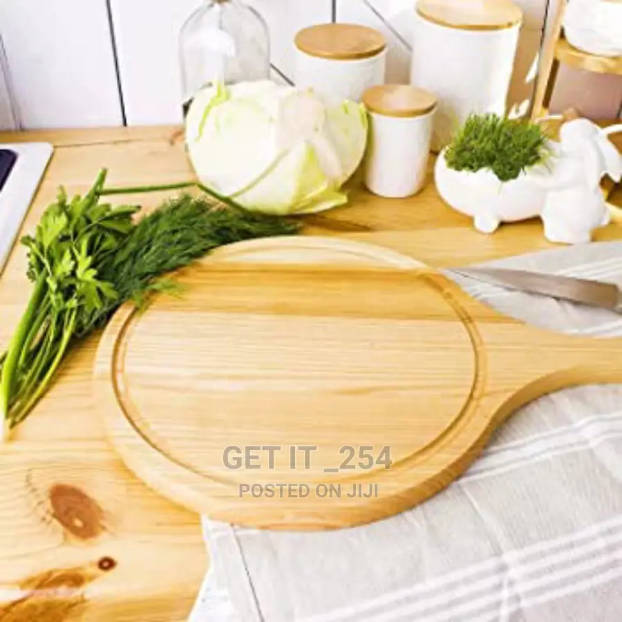 Hard 0.9cm Thick Round Wooden Chopping Board With Handle