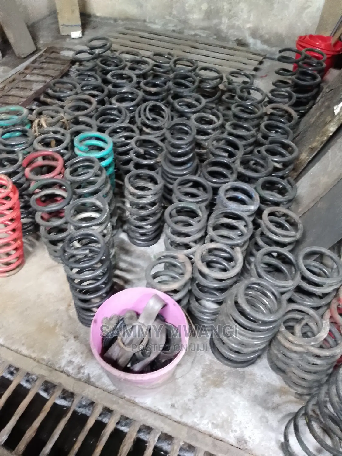 Mistrubishi L 300, L 200 Heavy Duty Springs Uk