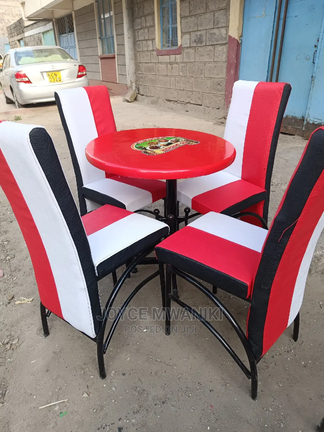 Executive Restaurant Set of 4 Chairs and Table