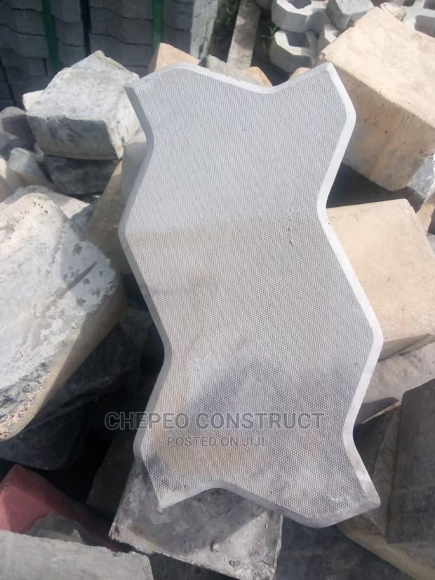 Ordinary Cabro Paving Blocks 60mm - thumbnail 2