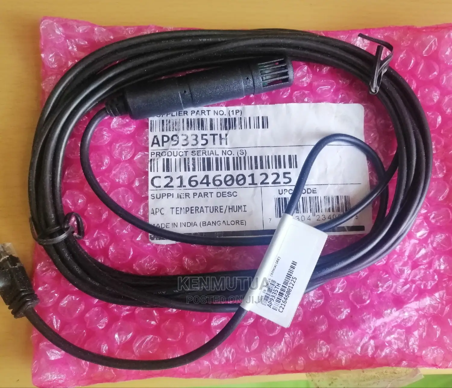 Apc Ap9335t Cabled Temperature Humidity Sensor