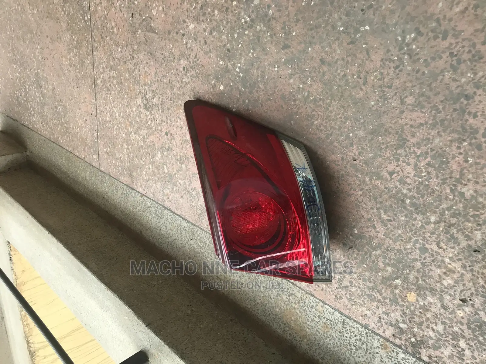 Toyota Crown Athlete 2017 Backlight