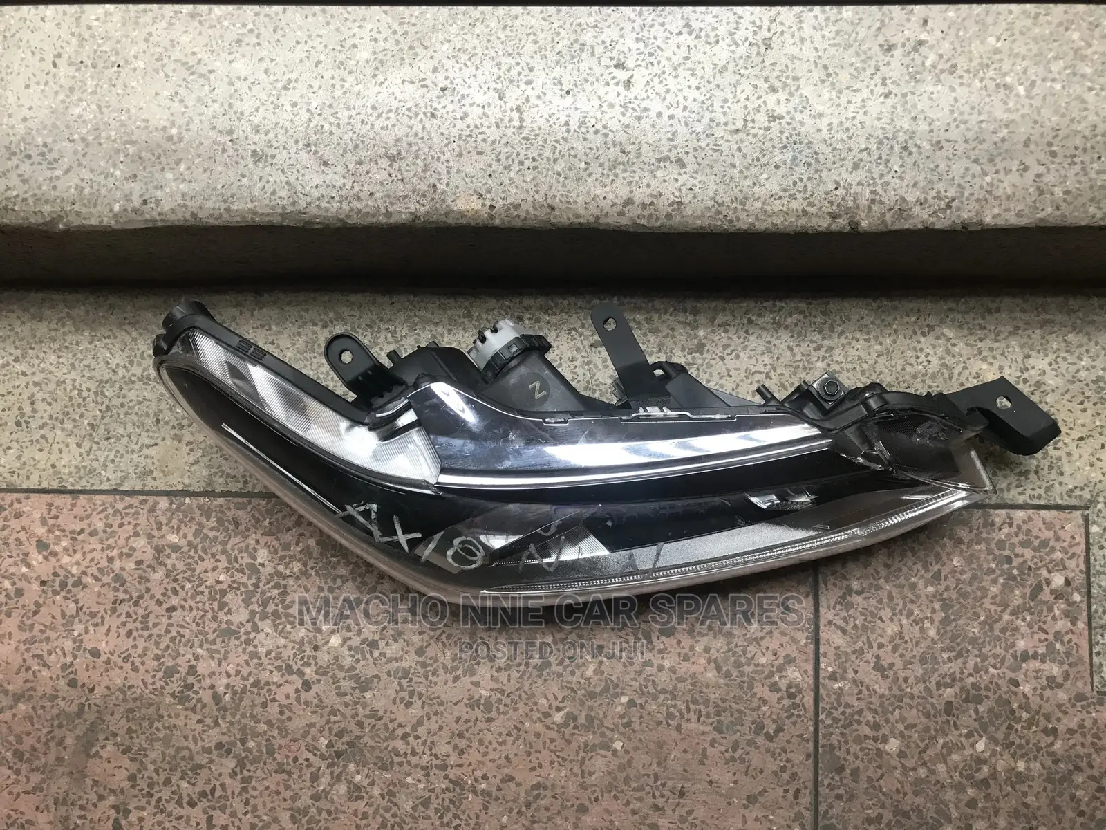 Toyota Fielder 165 Xenon Headlight