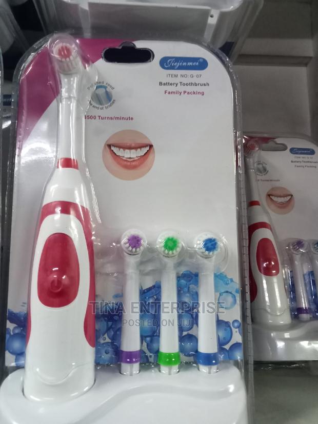 Toothbrush (Rechargeable) - main view