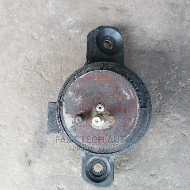Subaru Engine Mounting