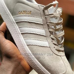 Legit Quality Designer Adidas Sneakers - thumbnail 2