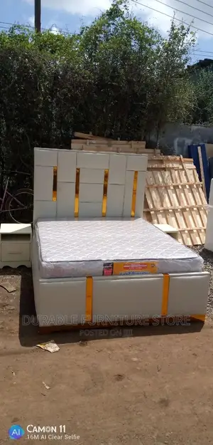 5by 6 Tufted Bed