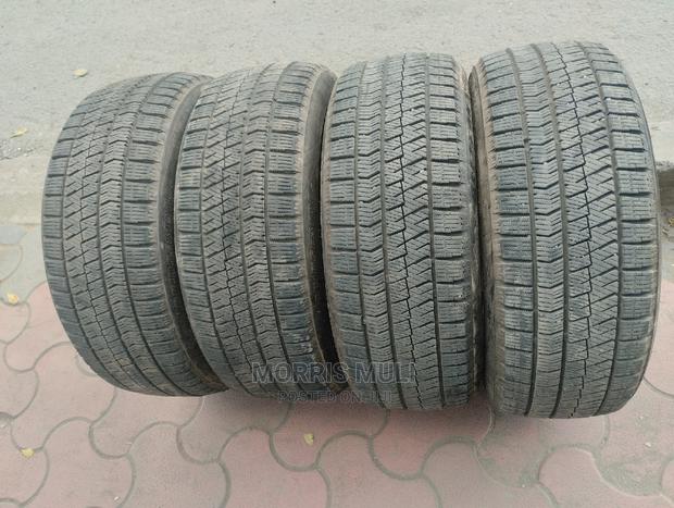 215/45r18 Bridgestone - thumbnail 3