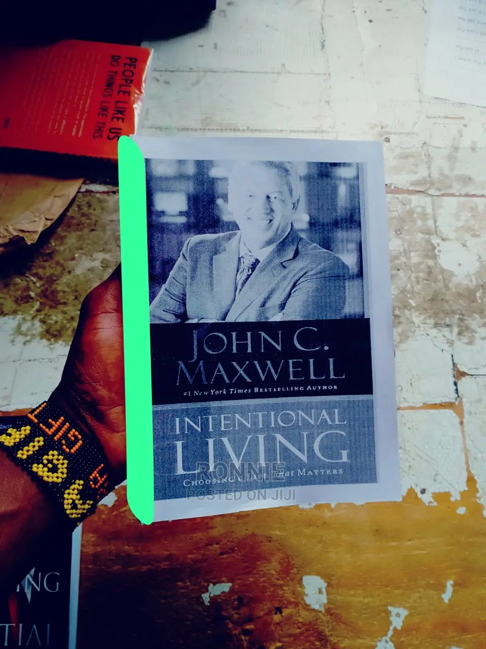 International Living Book by John C. Maxwell