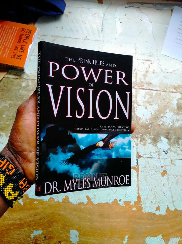 The Principles and Power of Vision Book by Myles Munroe