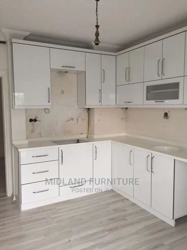 Kitchen/ Wardrobe Installation / Kitchen Cabinet