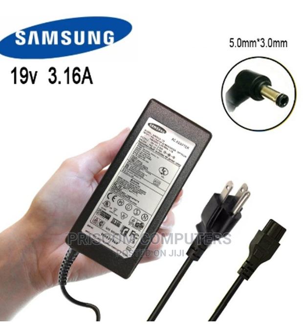 Samsung NP900X3B, NP900X3C, NP900X3D Charger Adapter - main view